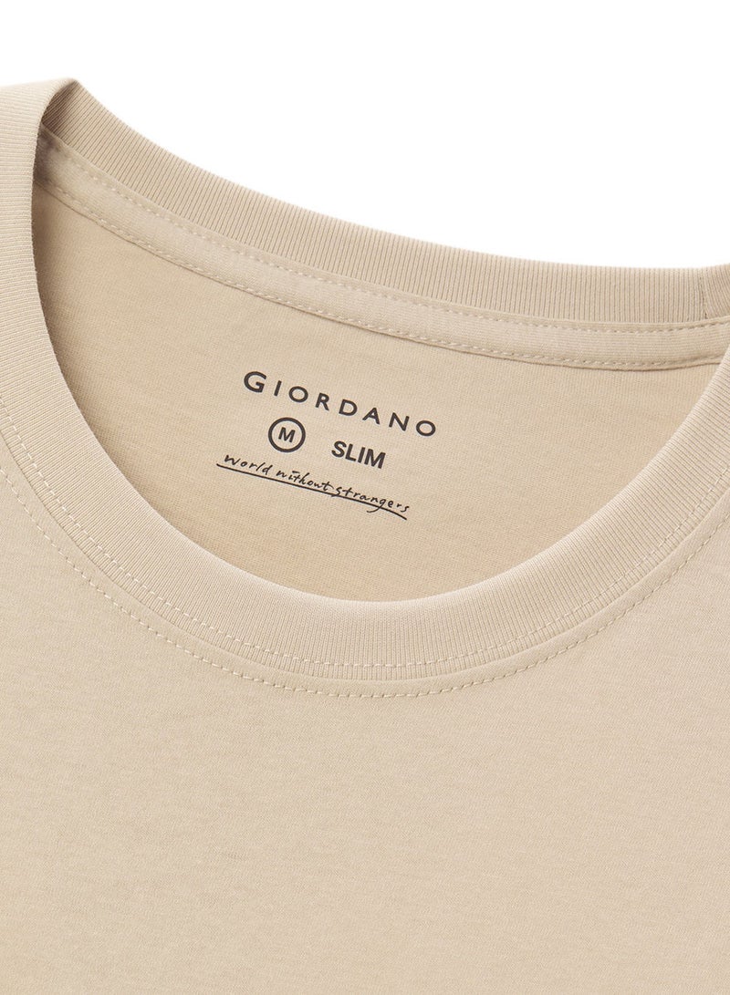 GIORDANO تي شيرت رجالي ضيق من القطن بتصميم مميز على شكل طاقية - Image 3